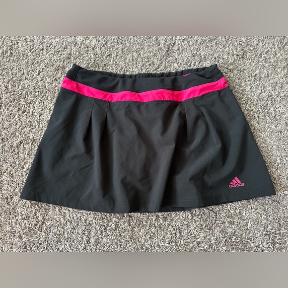 ADIDAS Women’s Black & Pink Tennis Athletic Pull On Skort Size Medium - Picture 1 of 10